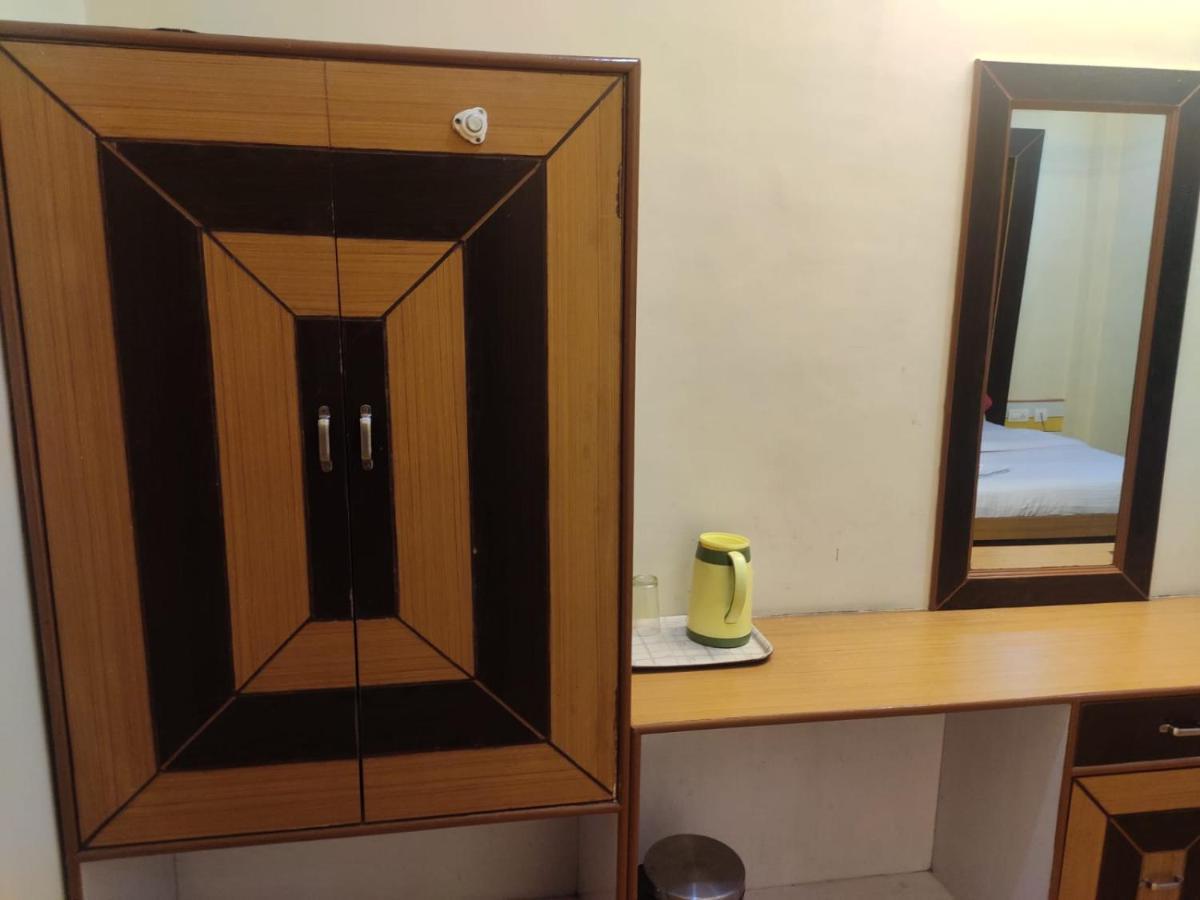 Hotel Amandeep Dharamsala Zewnętrze zdjęcie