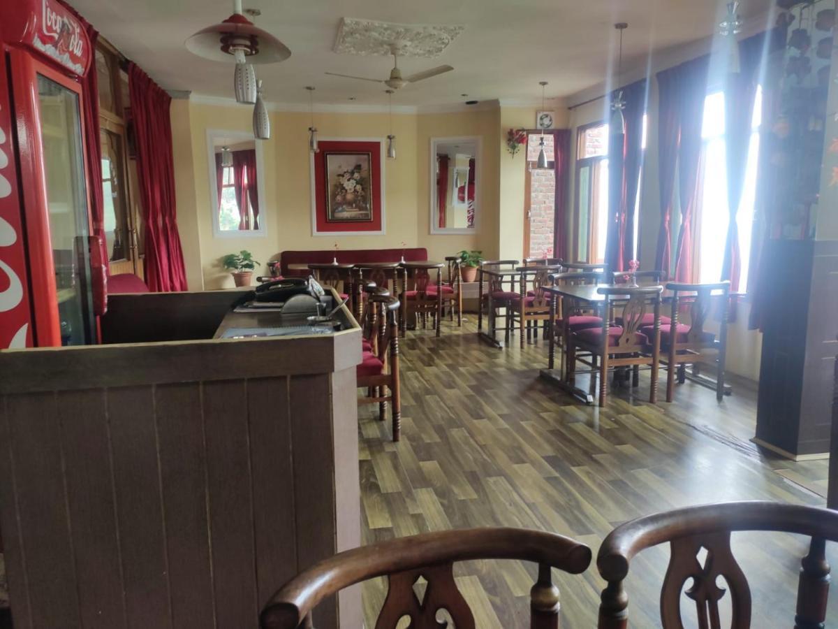 Hotel Amandeep Dharamsala Zewnętrze zdjęcie
