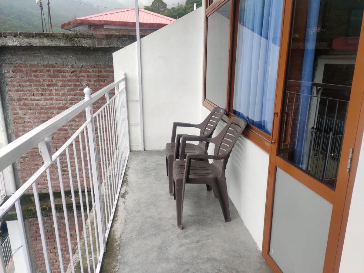 Hotel Amandeep Dharamsala Zewnętrze zdjęcie