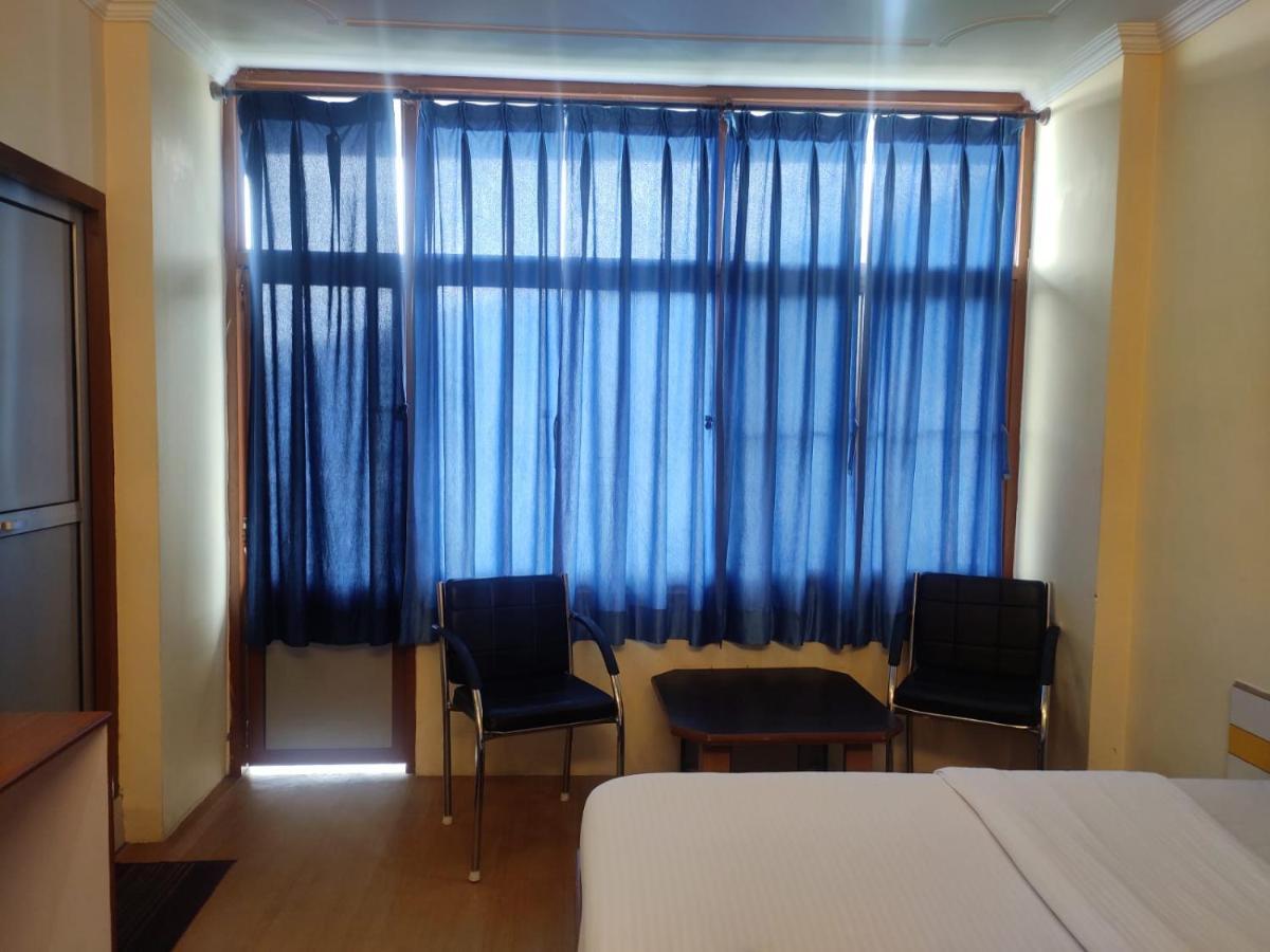Hotel Amandeep Dharamsala Zewnętrze zdjęcie